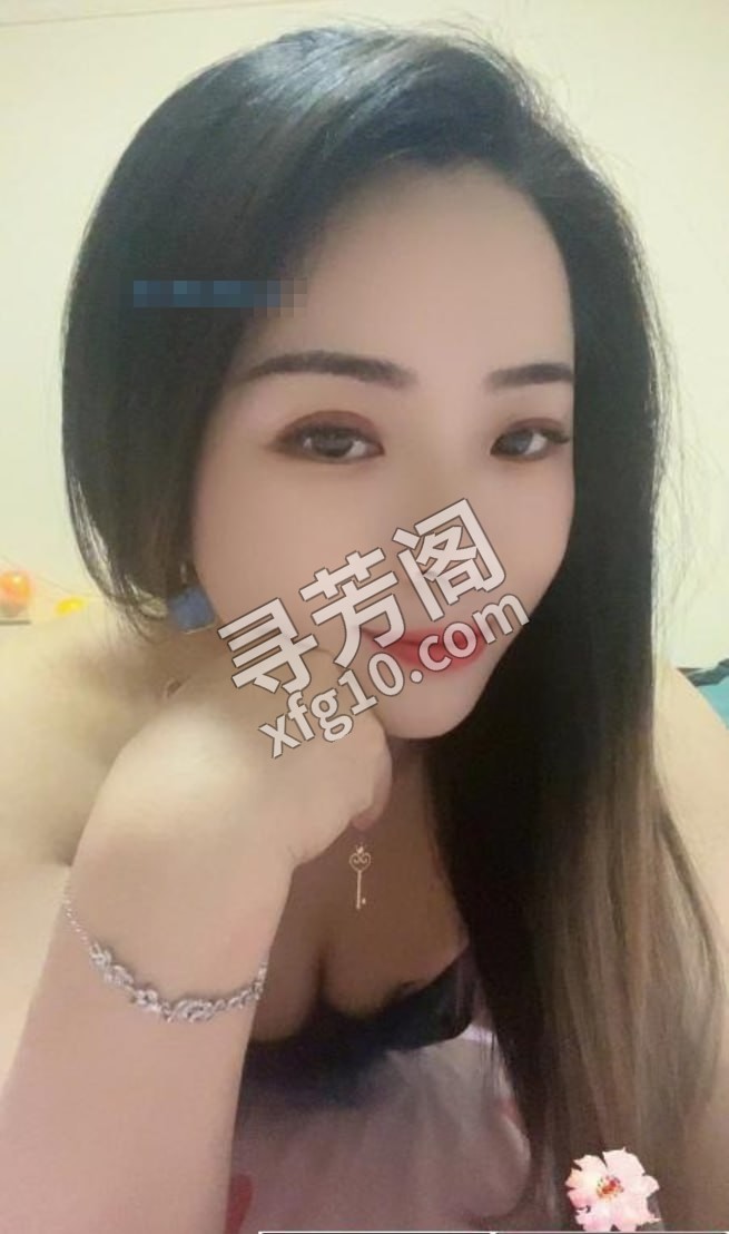 昆山性感小少妇 位置 几岁 25岁-30岁 颜值＝ 6分 费用明细 500 项目 按摩，胸推，指划，臀推，漫游 3