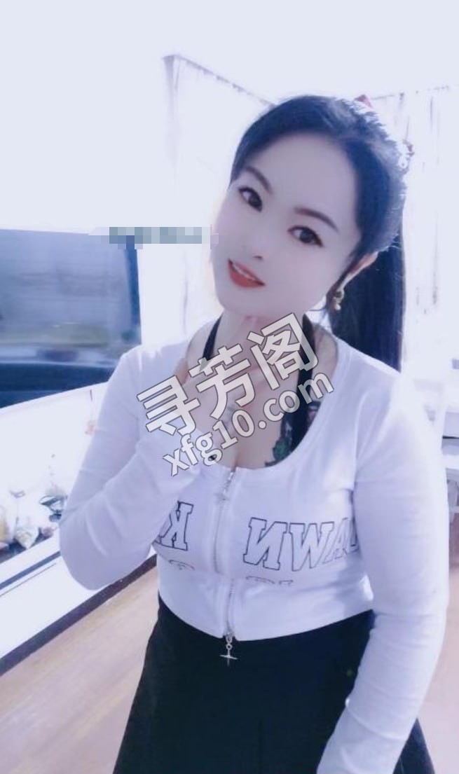 昆山风骚小少妇 位置 几岁 30岁-40岁 颜值＝ 6分 费用明细 500 项目 波推，漫游，臀推，阴推，拔罐 2