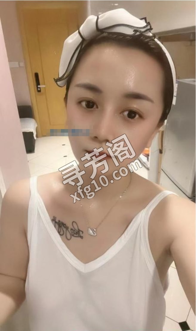 姑苏美女筱筱 位置 几岁 25岁-30岁 颜值＝ 6分 费用明细 600 项目 洗浴，指划调情，胸推漫游 2