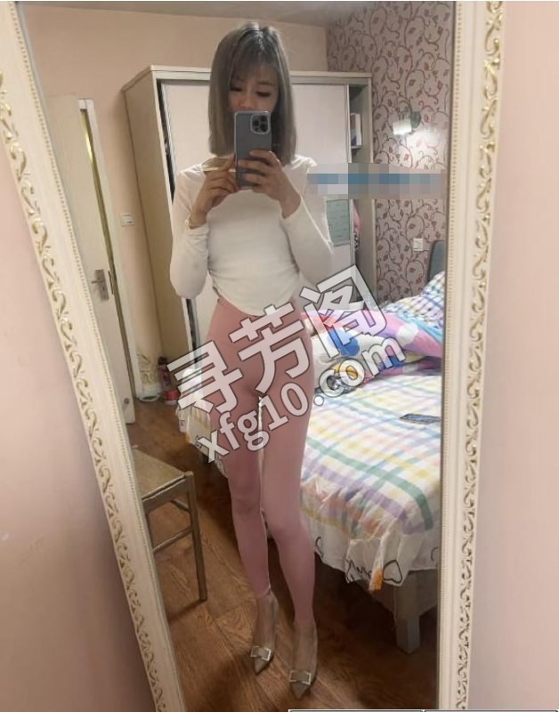 江宁大长腿 位置 几岁 25岁-30岁 颜值＝ 6分 费用明细 500 项目 69 胸推 舔A面 爱爱 地球号 2