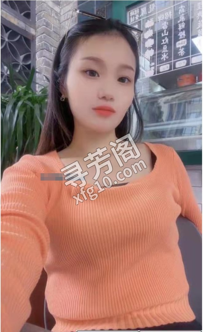 很可爱的小姐姐 位置 几岁 25岁-30岁 颜值＝ 6分 费用明细 700 项目 该有都有 地球号 2