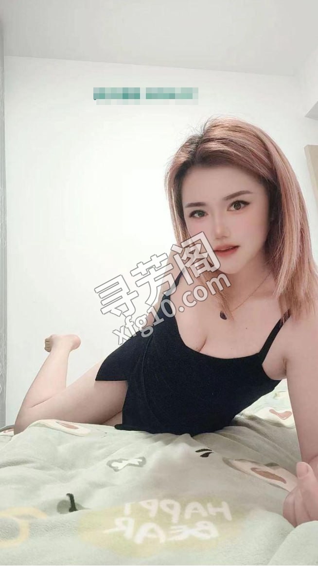 大胸叶子姐姐 位置 几岁 25岁-30岁 颜值＝ 7分 费用明细 700/次 项目 洗吹做、角色扮演、漫游胸推 3