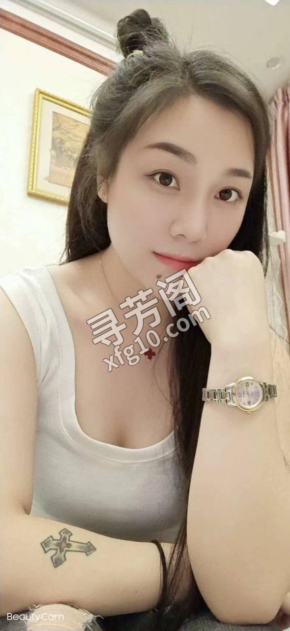 🙋🏻♀️ 江门 佳敏 ☎️ 📲 🗂 1 份报告 好评0.0% |颜值8.00|胸部4.00 中评100.0% 5