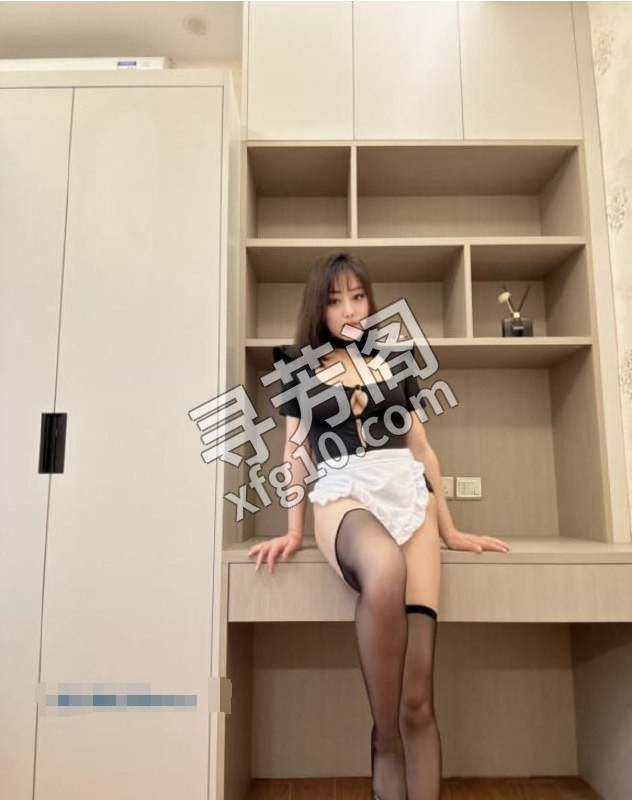 丰乳翘臀饥渴人妻 位置 几岁 20岁-25岁 颜值＝ 8分 费用明细 600 项目 调情 舌吻，口吹 3