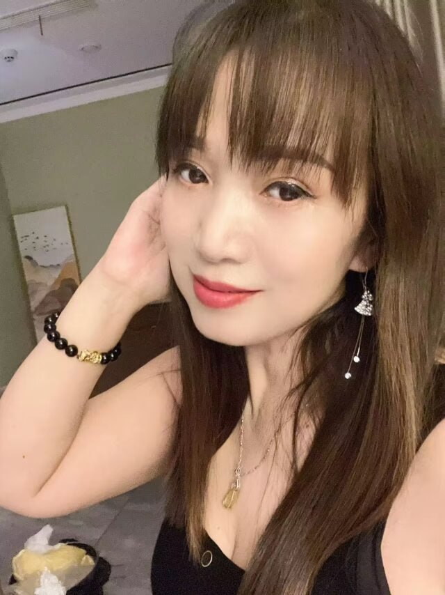上城抓龙筋大胸熟女 2