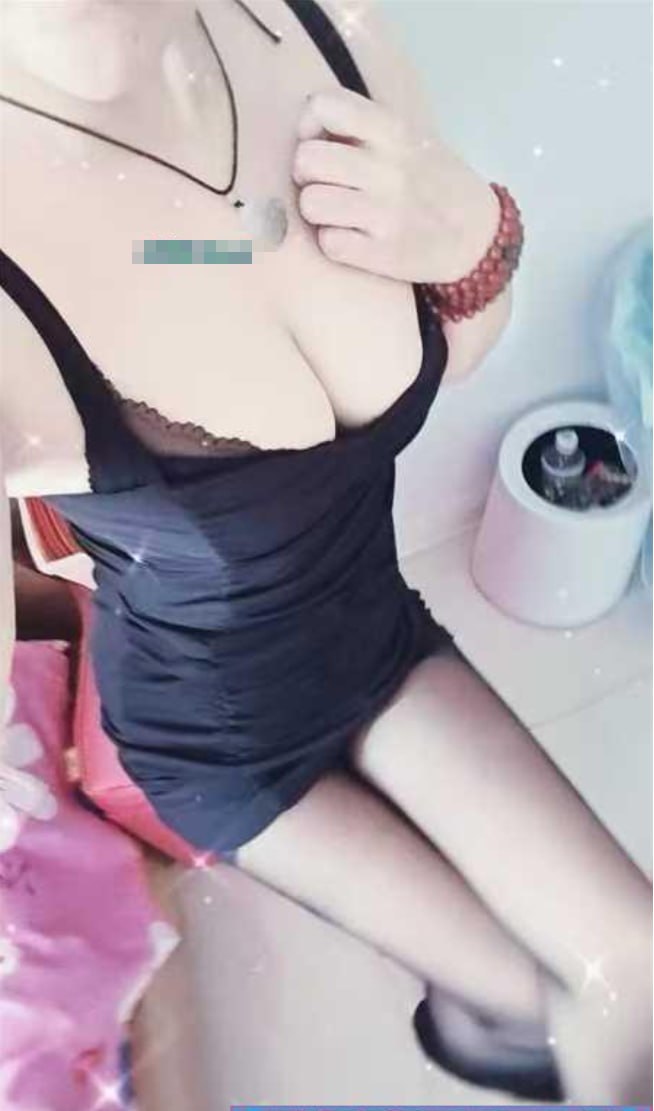 黄岛眼镜妹 2