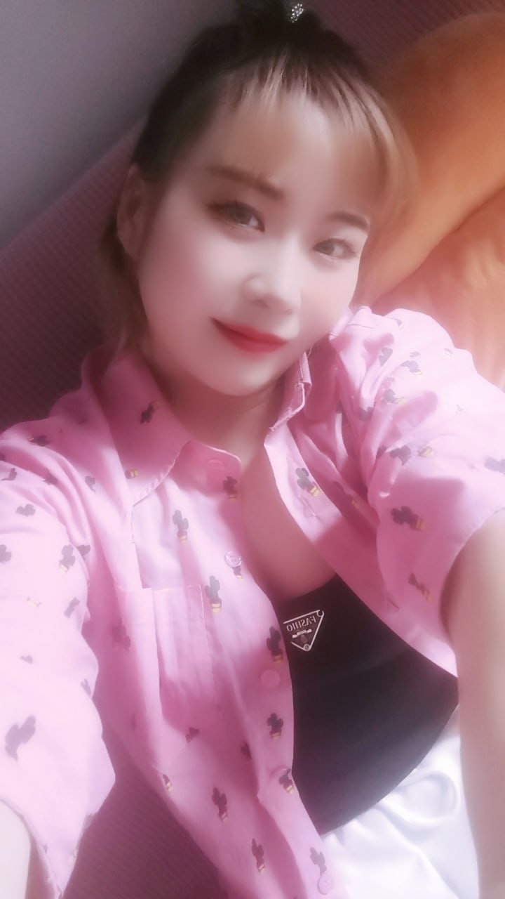 南山蛇口小骚妇佩佩 2
