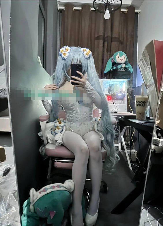 Cos萝莉学妹极骚水多 2