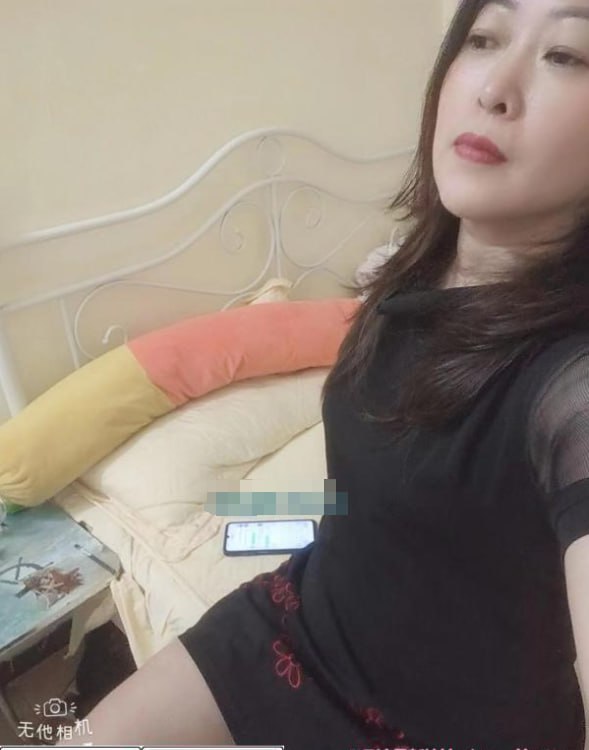 宝安灵芝骚货初爱 2