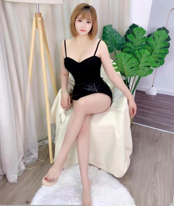 南山蛇口小骚妇佩佩 3