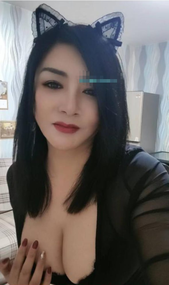 风骚性感肉臀少妇 1