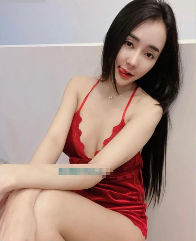 美乳小骚女玲儿 2