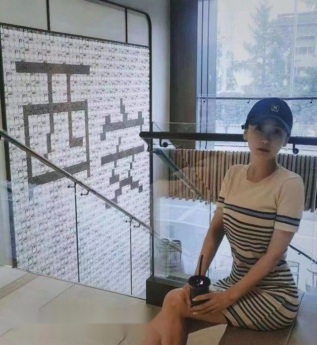长春饥渴尤物张开湿穴等粗鸡巴猛干 3