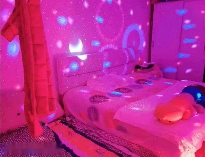 在沈阳铁西警队对面居民楼，400元就能直 2