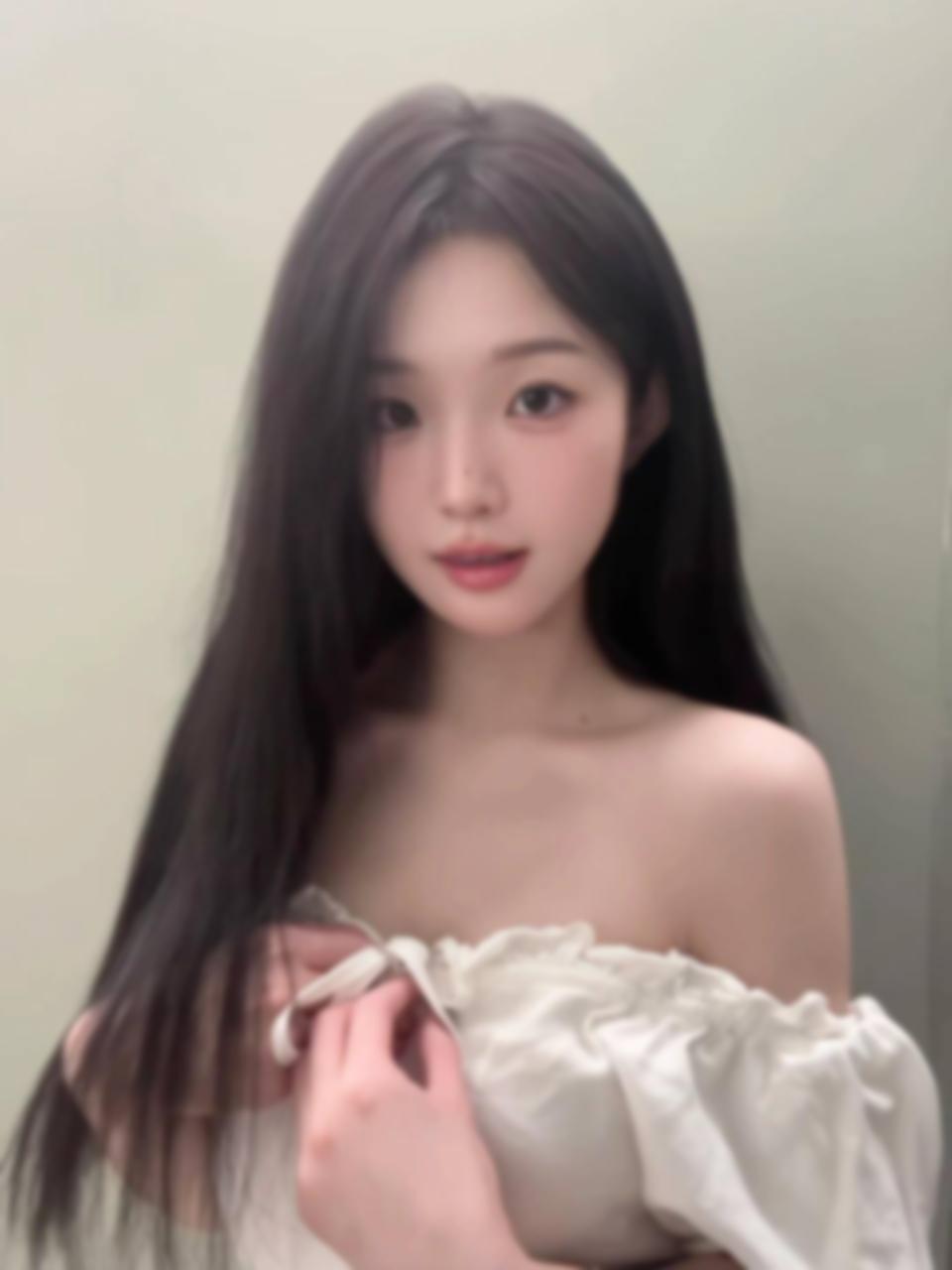 西安雁塔区有位00后清纯小妹，乖得让人心 2