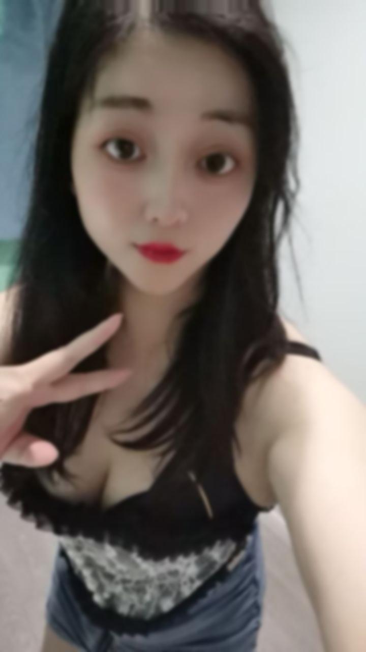 静安常德路附近藏着个28岁西西，风情万种 3