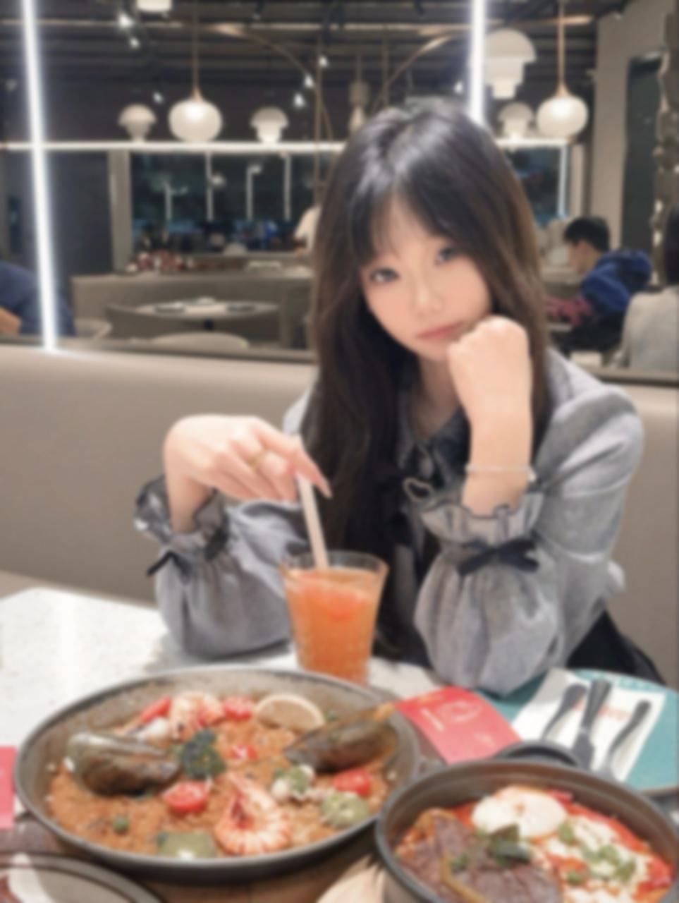 西安的夜晚总是那么撩人，我会用湿滑的舌头 3