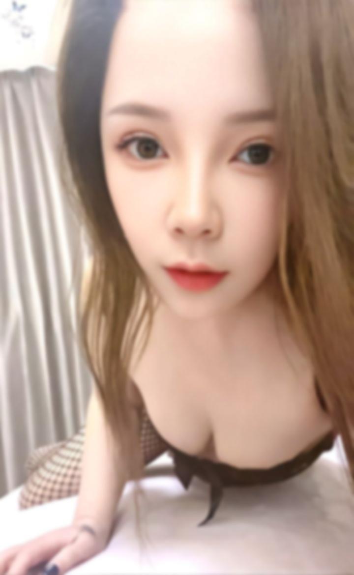 浦东枣庄路附近有个36岁骚娘子美君，身高 2