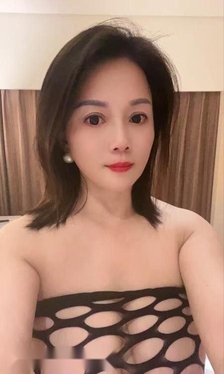 深圳宝安西乡固戍有个丰满熟女，胸前沉甸甸 2