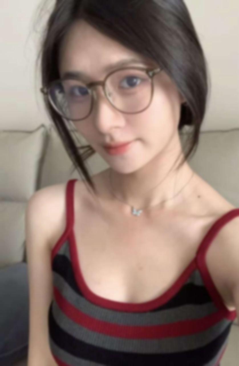 丰台区公益西桥的隐秘小屋里，22岁的团子 2