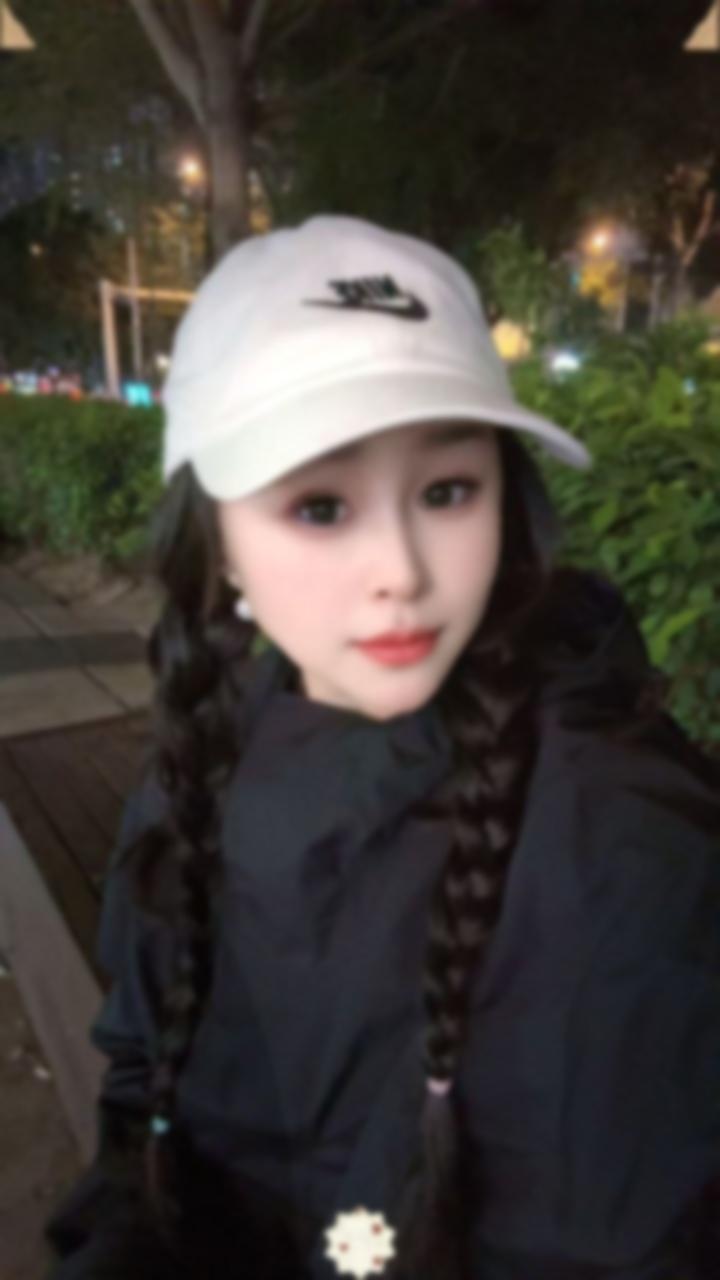 深圳罗湖的御姐果儿28岁，身材火辣，翘臀 4