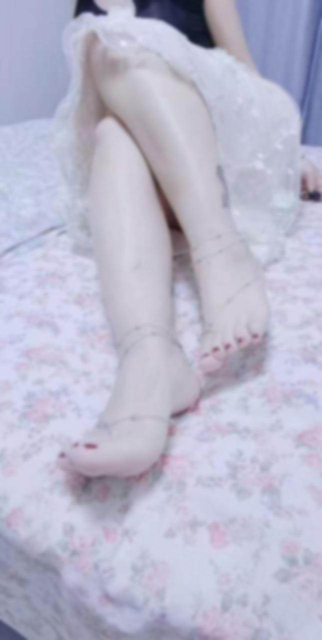 上海浦东丝足女王静静 专攻野战车内激情 2