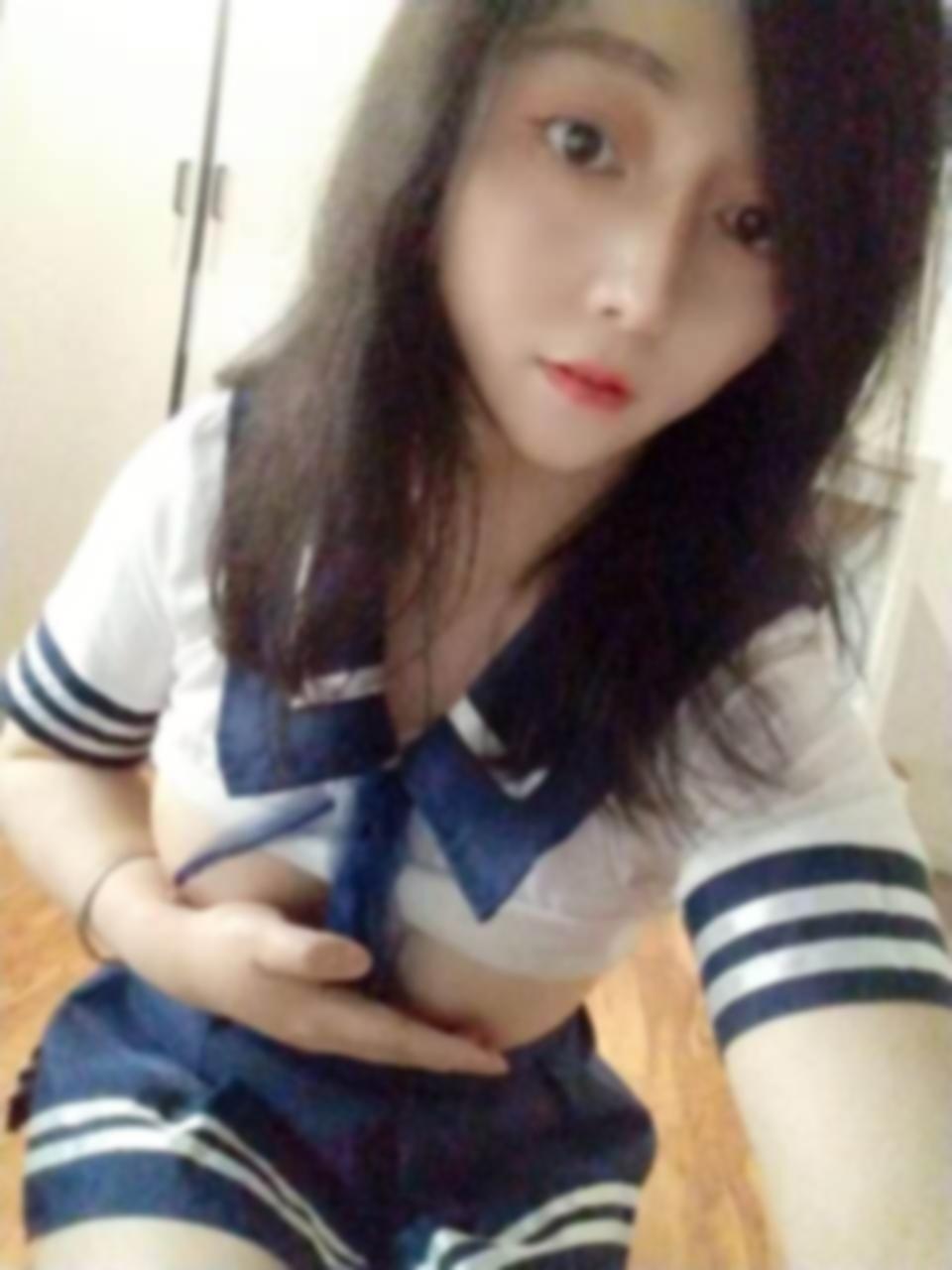 静安常德路附近藏着个28岁西西，风情万种 5