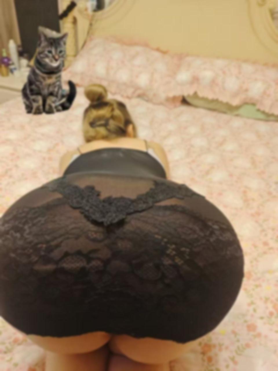 上海 大屁股大胸肥肥一线天 2