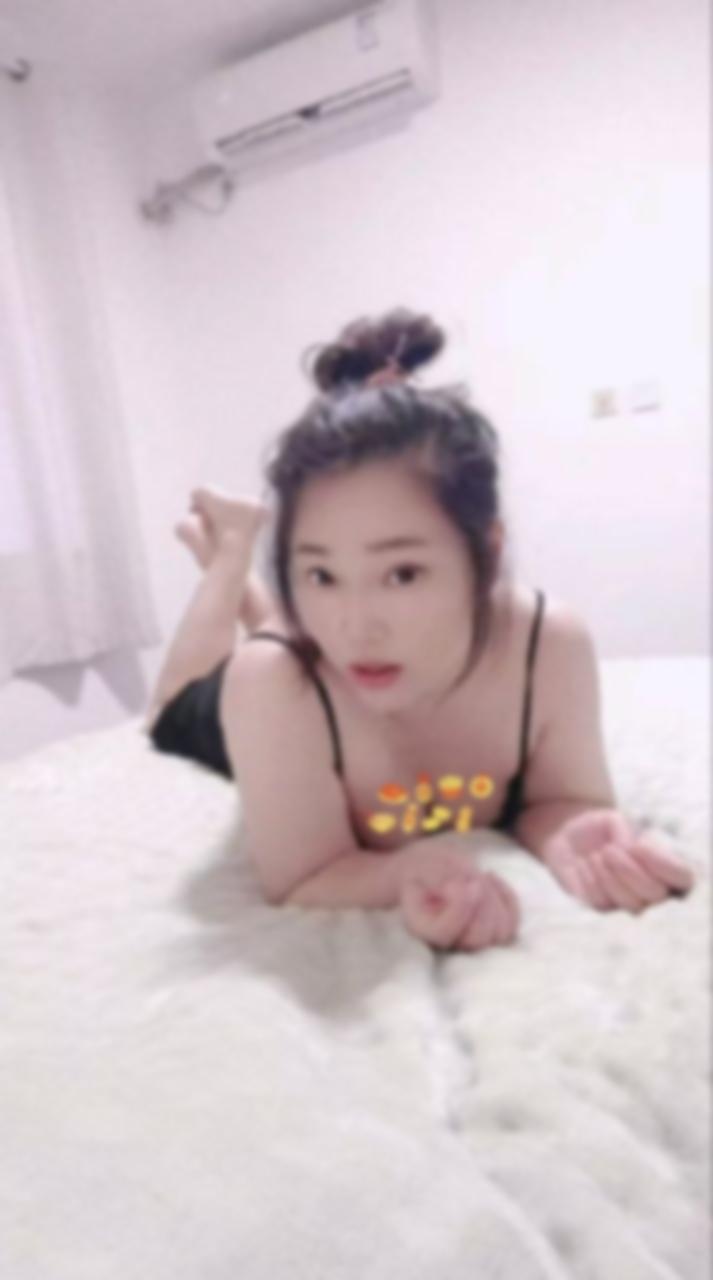 上海 大屁股大胸肥肥一线天 3