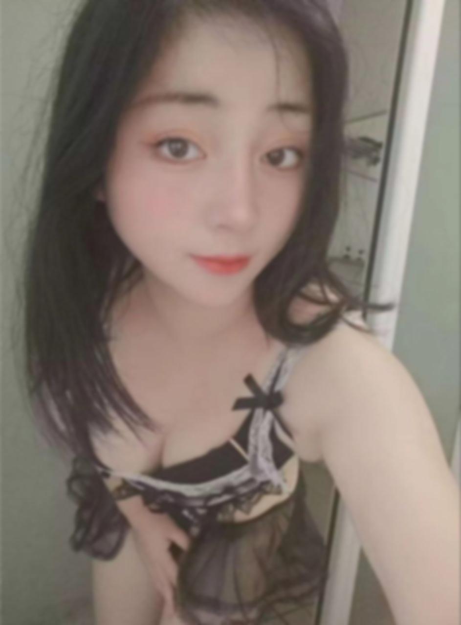 上海大奶三通女郎 2