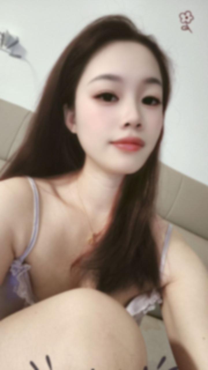 在郑州金水，有个05年生的清纯小东西，1 2