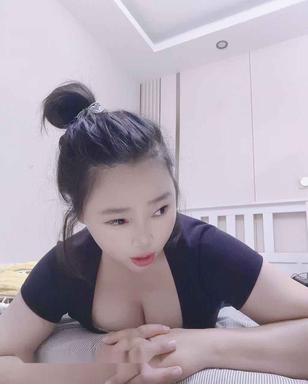 上海 肥嘟嘟一线天瞄瞄 2