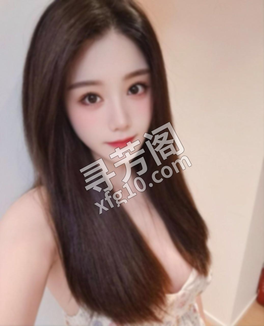 常熟琴湖边，00后雪肤美人163cm，D杯挺翘，筷子细腿滑嫩欲滴，可甜可浪 3
