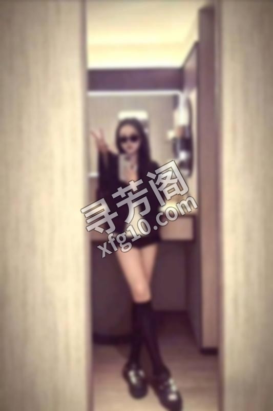 杭州 温柔的玲玲 艺名：玲玲 年龄：24 身高：1.7 体重：50kg 胸围：B 授课内容：调情，口，丝袜 3