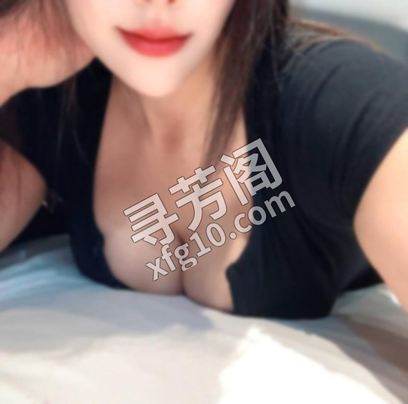 武汉天然巨乳小小雨老师，御姐气质温柔却浪得彻底，身高160前凸后翘，36C大奶又软又弹，抓在手里直接溢出指缝 3