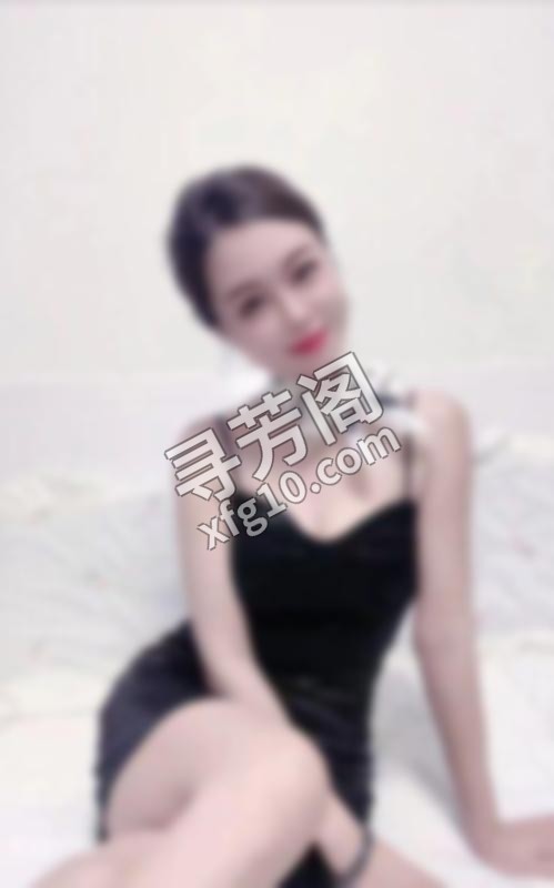 长春 绿园区气质熟女露露 收费 400 地址：绿园区雷锋小学附近 . 4