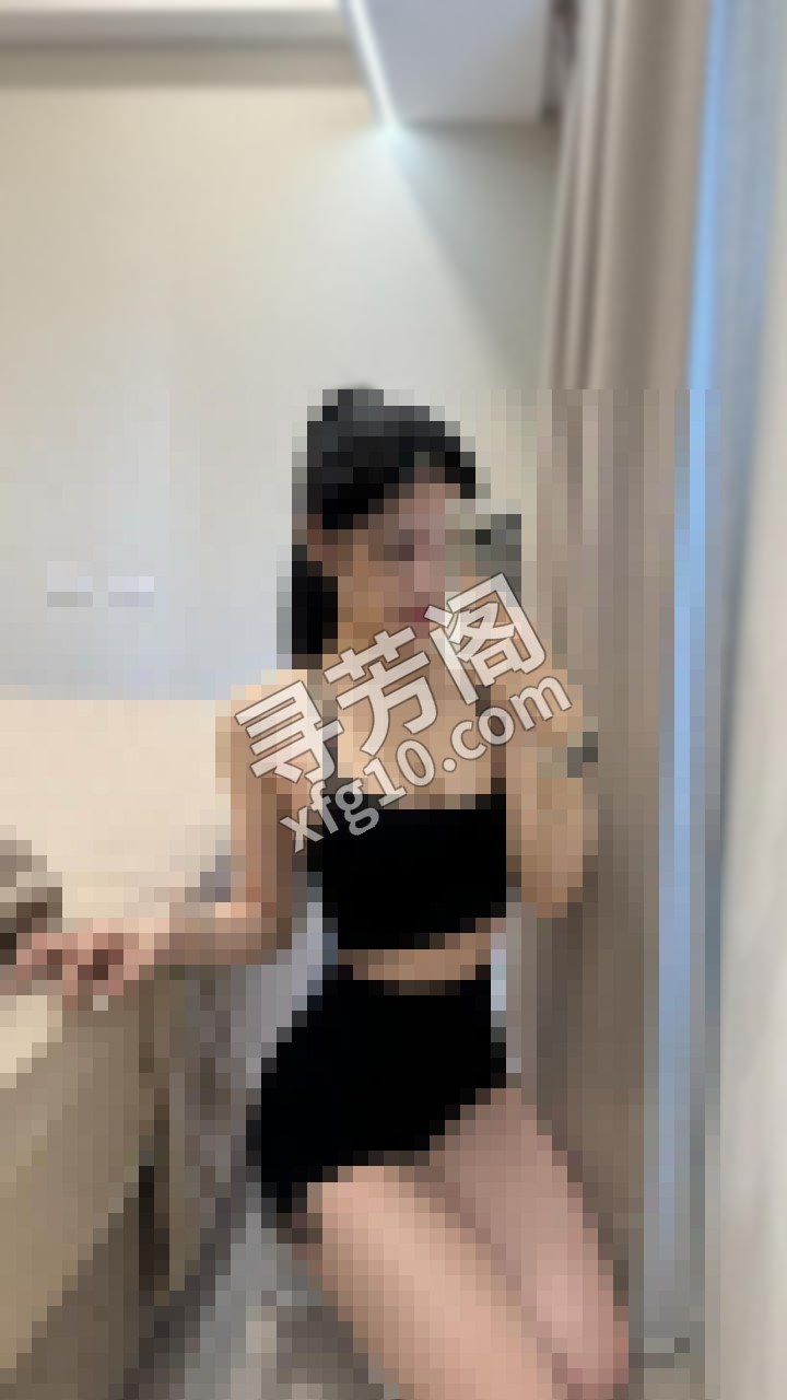 上海 美女 地点：上海 名字：敏敏 身高：165 尺寸：c 服务：鸳鸯浴，漫游，胸推，69式，冰火，口活 2