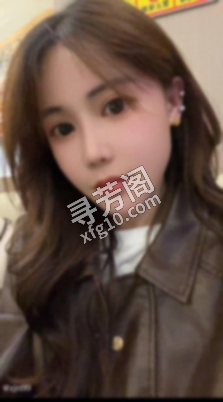 苏州 昆山城北招商花园 五张一次 本人照片 娇小白嫩少妇 . 2